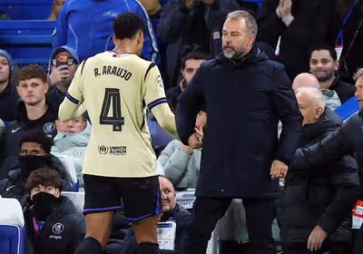 Araujo, Flick, las entradas al Camp Nou, y elecciones en primavera